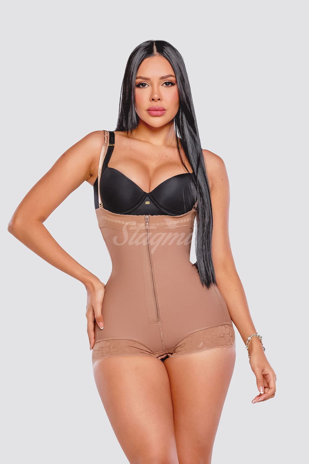 Faja Cachetera Strapless: Define tu Silueta con Comodidad y Estilo SMI7124